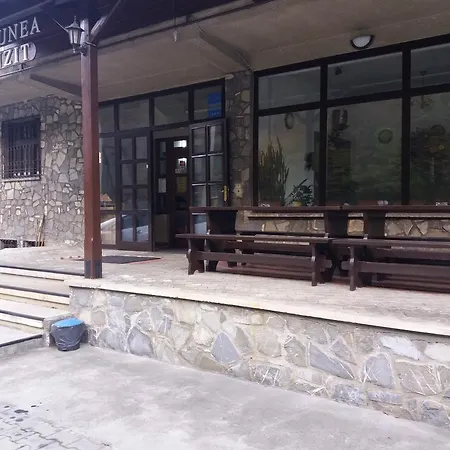 Guest house Pensiunea Tranzit Sinaia 3*